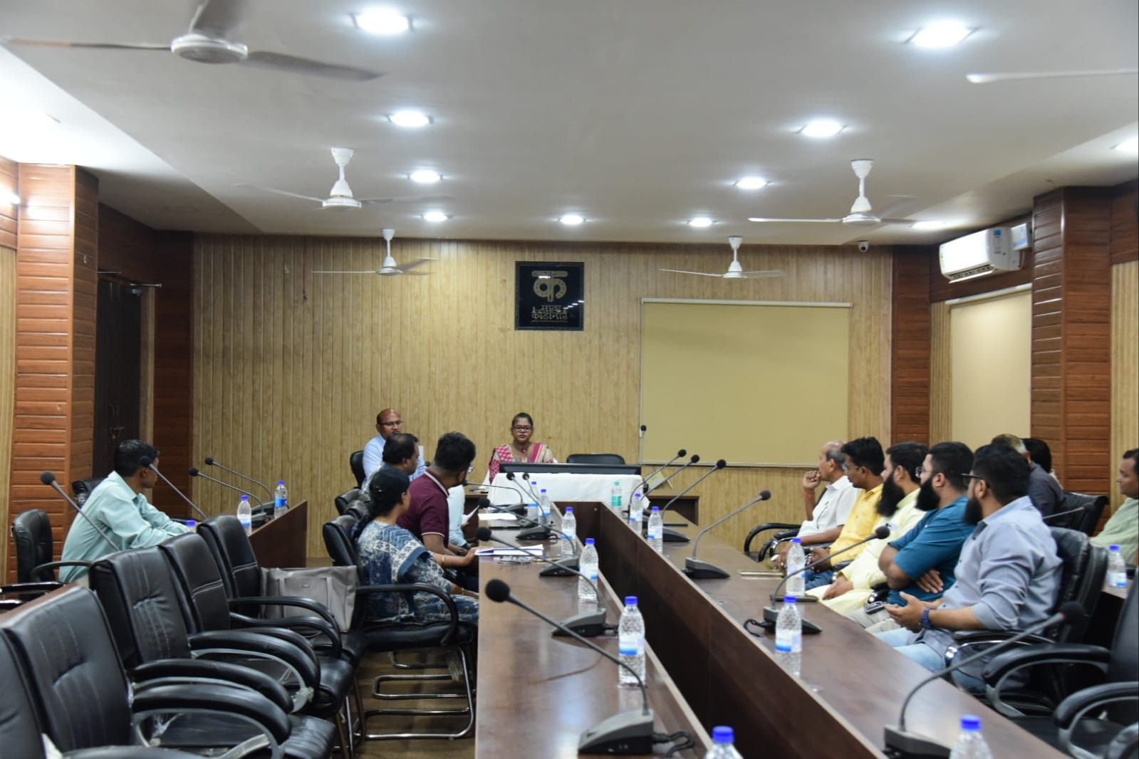 राइस मिलर्स को वाहन बढ़ाने के निर्देश