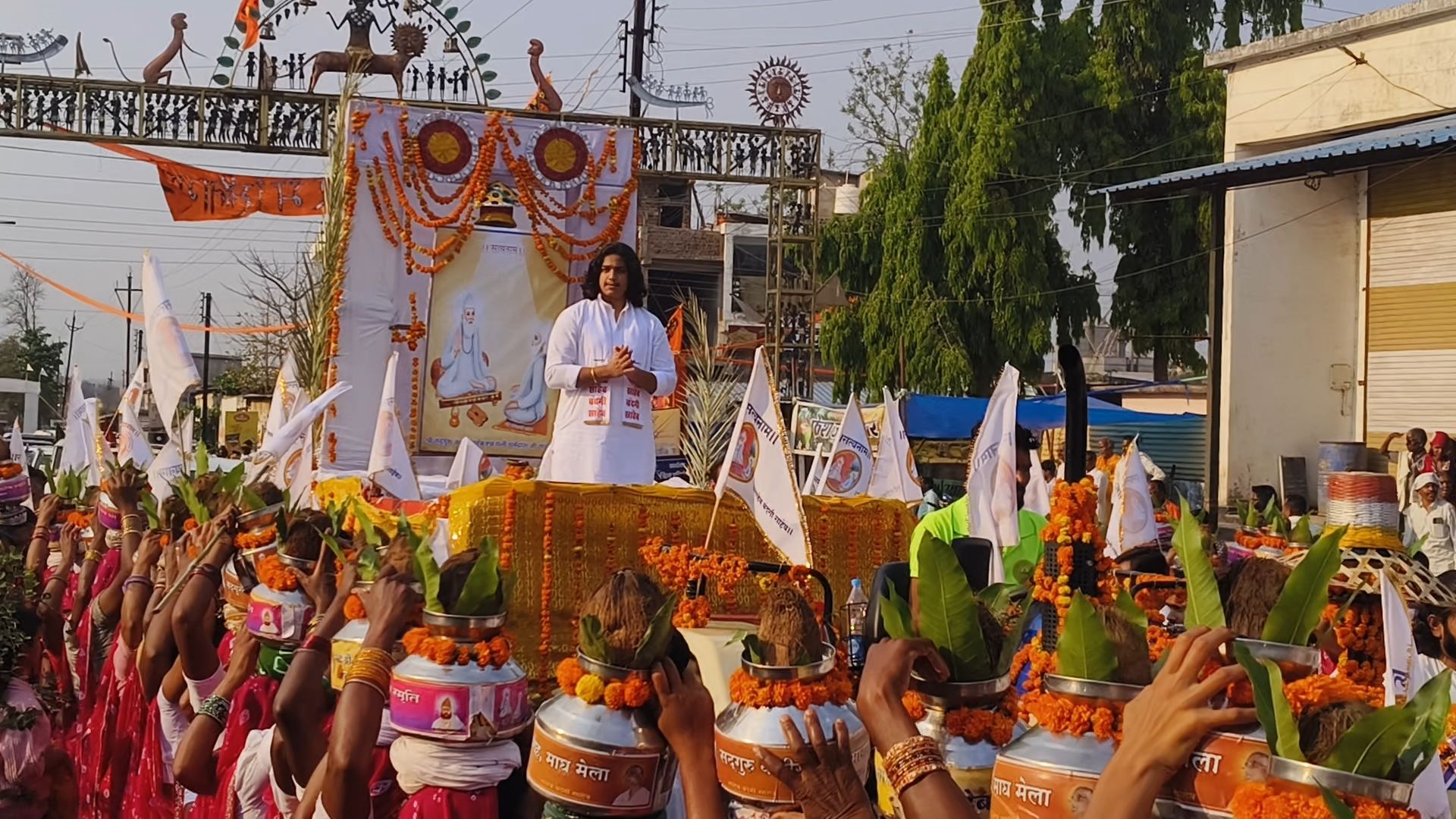 बाइक रैली, कलश यात्रा व जनप्रतिनिधियों ने किया स्वागत