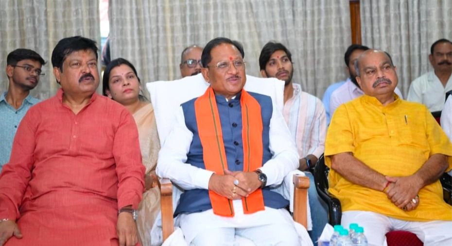 जल संरक्षण को जन आंदोलन बनाने का आह्वान, कोरिया जिले के किसानों के प्रयासों की सराहना