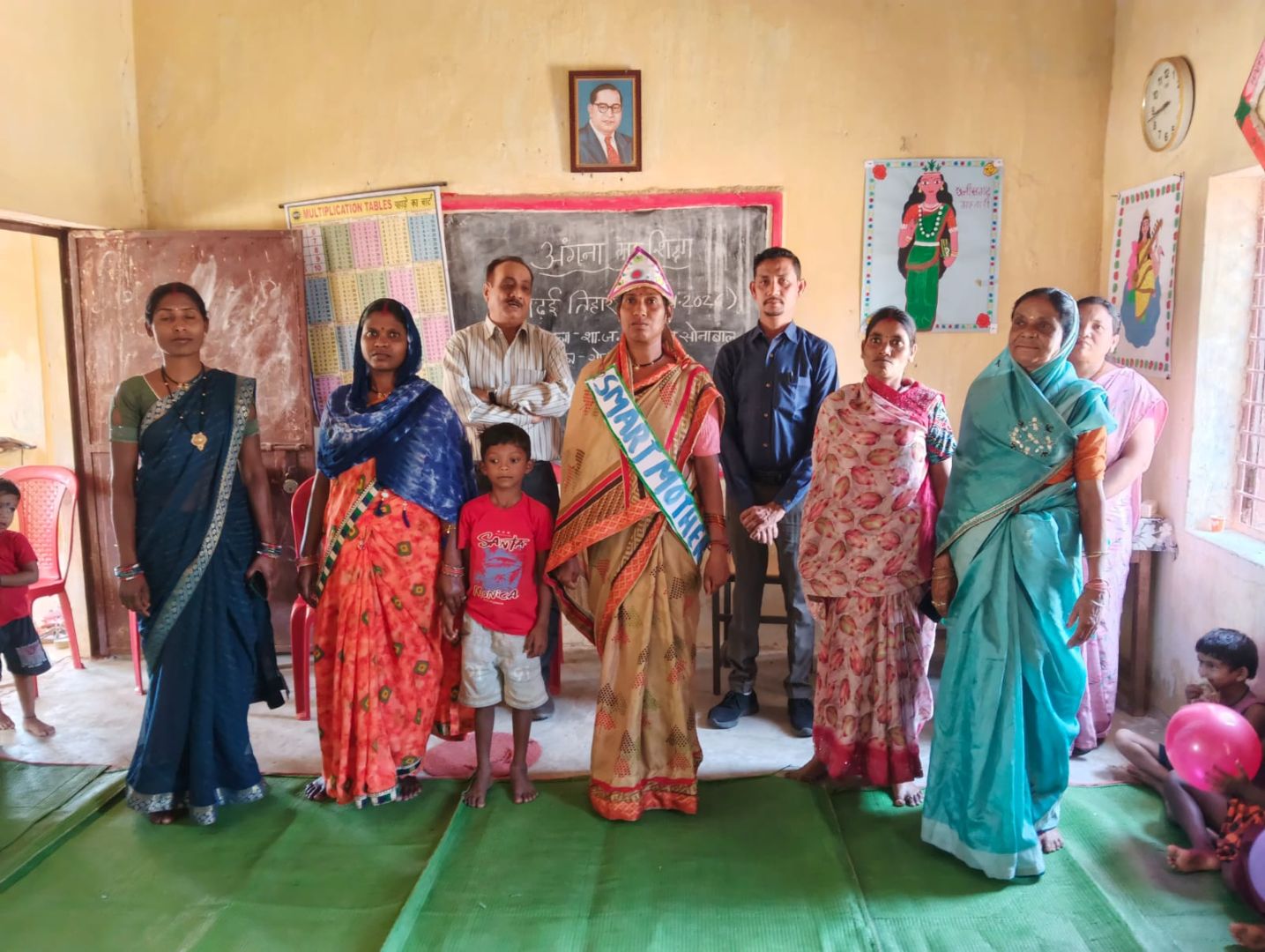 सीमा, ममता व इलियम सोड़ी बनीं ‘स्मार्ट माता’, पढ़ई तिहार में माताओं की सक्रिय भागीदारी से शिक्षा को मिला बढ़ावा