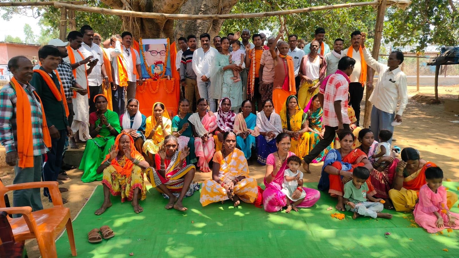 पल्ली ग्राम में ग्रामीणों संग मनाया कार्यक्रम, सामाजिक समरसता का दिया संदेश