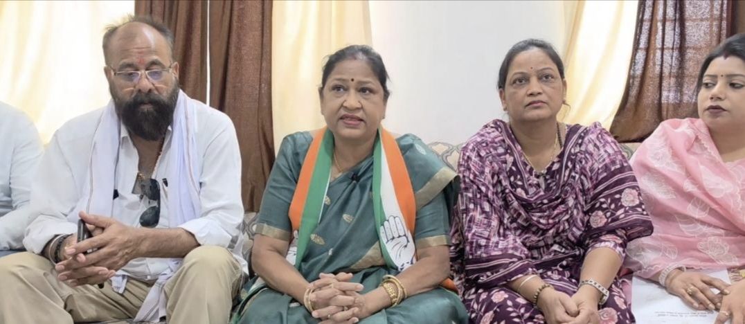 कांग्रेस का भाजपा पर निशाना—नारी शक्ति वंदन अधिनियम लागू न करने पर सवाल, परिसीमन के नाम पर राजनीति का आरोप