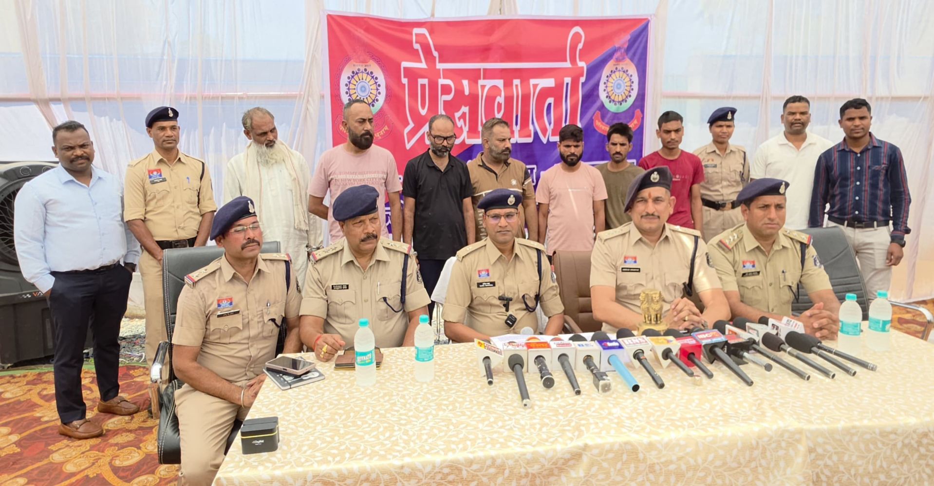 दिल्ली-यूपी से 7 आरोपी गिरफ्तार, 29 लाख की ऑनलाइन ठगी का