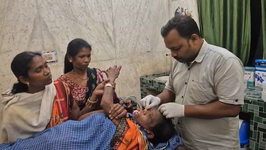 छोटेराजपुर में आवारा कुत्ते का आतंक, पांच लोगों पर हमला, दो महिलाओं की हालत गंभीर, जिला अस्पताल रेफर
