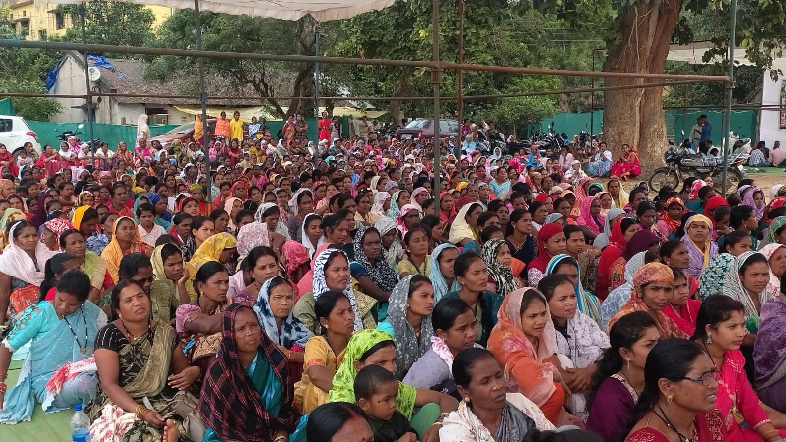 नियमितीकरण, वेतन वृद्धि, पेंशन और ग्रेच्युटी सहित पांच प्रमुख मांगों को लेकर सौंपा ज्ञापन