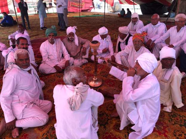 किसान आंदोलन के 100 दिन पूरे, एक्सप्रेस-वे जाम करने के लिए जुट रहे किसान