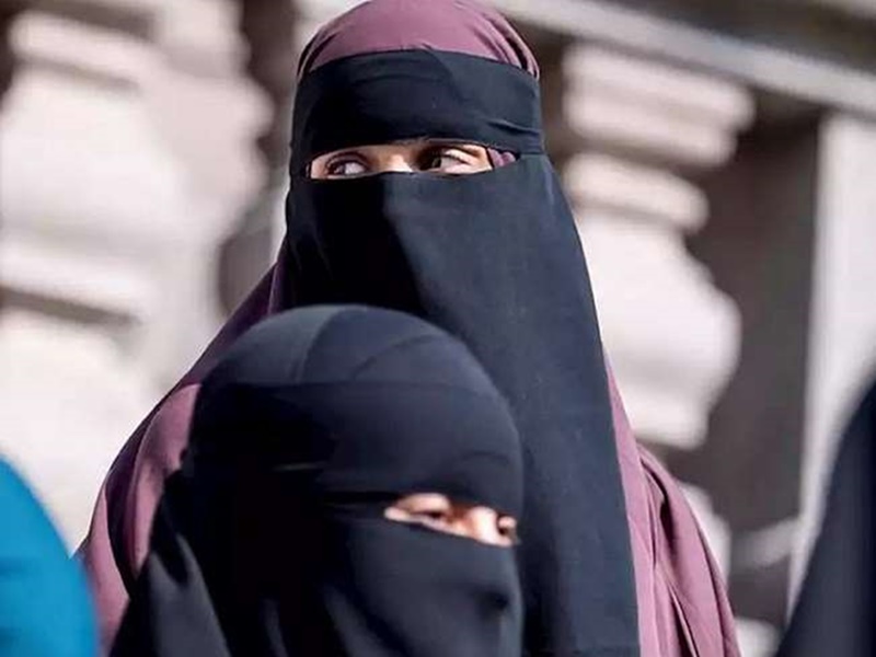 स्विट्जरलैंड का बड़ा फैसला, सार्वजनिक स्थानों पर बुर्का पहनने पर प्रतिबंध