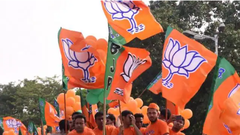 बंगाल में विधानसभा चुनाव के बीच भाजपा को झटका, जानें कहां हार गई पार्टी