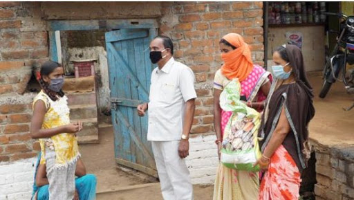 स्कूली बच्चों को मार्च और अप्रैल माह में भी 40 दिनों का मिलेगा राशन :  जिला शिक्षा अधिकारियों को सूखा राशन वितरण कराने के निर्देश