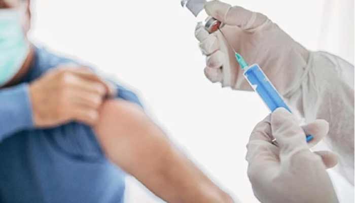 18 साल से ज्यादा उम्र वालों का रजिस्ट्रेशन कल से, 1 मई से लगेंगे टीके