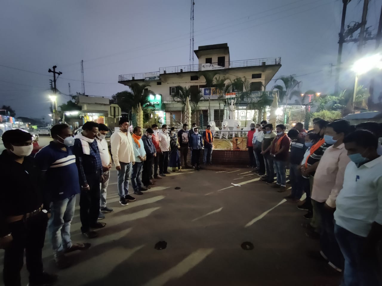शहीद जवानों को दी गई भावपूर्ण श्रद्धांजलि