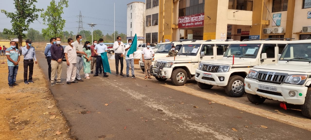 जिले में कोविड़-19 का शत प्रतिशत टीकाकरण के लिए पीसीसी अध्यक्ष ने पांच वाहन को हरी झंडी दिखाकर किया रवाना
