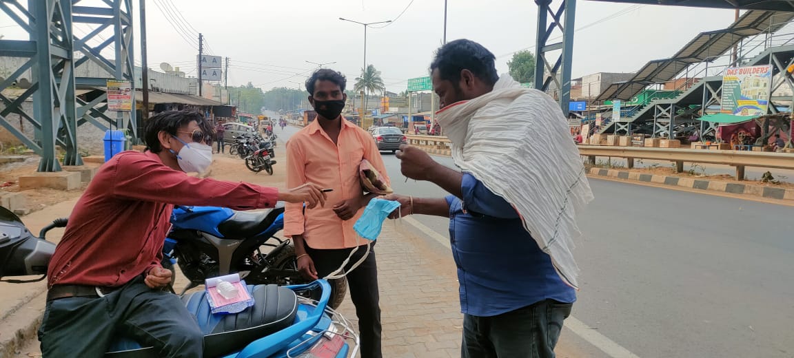 डेढ़ महीने में डेढ़ लाख से अधिक वसूले बगैर मास्क वालों से