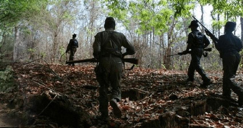 भारत बंद को सफल बनाने नक्सलियों ने जमकर उत्पात मचाया