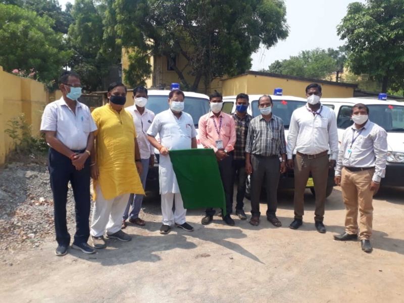 सुनील सोनी ने सांसद मद से खरीदीं चार एम्बुलेंस, हरी झंडी दिखाकर किया रवाना