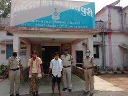 बगैर अनुमति के विवाह संपन्न करने वाले पिता-पुत्र गिरफ्तार