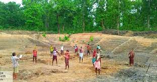 महात्मा गांधी नरेगा कार्यस्थलों पर बारिष के जलसंचय की शपथ ले रहे हैं ग्रामीण श्रमिक
