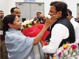 गदगद अखिलेश यादव बोले-'दीदी ओ दीदी' अपमान का BJP को मिला मुंहतोड़ जवाब, 'दीदी जिओ दीदी'