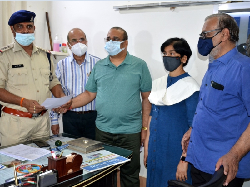 बाबा रामदेव पर एफआइआर दर्ज कराने थाने पहुंचा आइएमए