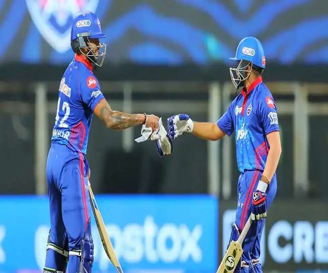 पृथ्वी शॉ ने बताया, IPL 2021 में शिखर धवन की मदद से किस तरह से 6 गेंदों पर लगा पाए 6 चौके