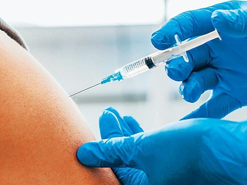 Vaccine के बाद क्यूं जमते हैं खून के थक्के? जर्मन वैज्ञानिकों ने ढूंढी वजह, इलाज भी बताया