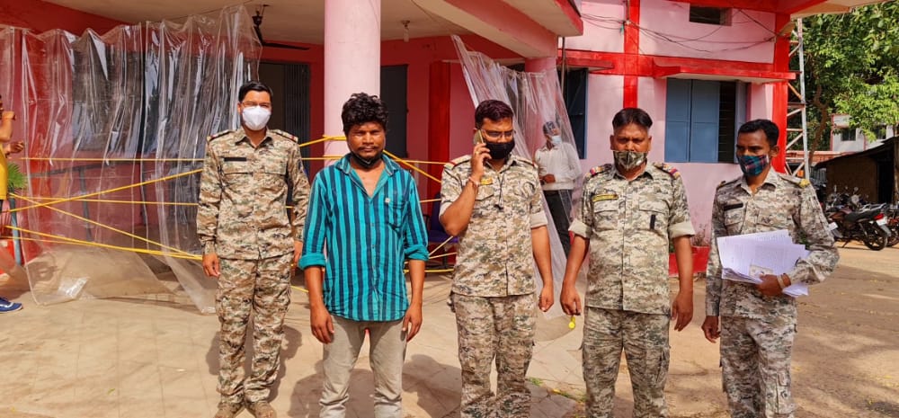 अश्लील मैसेज करने वाले आरोपी को पुलिस ने किया गिरफ्तार