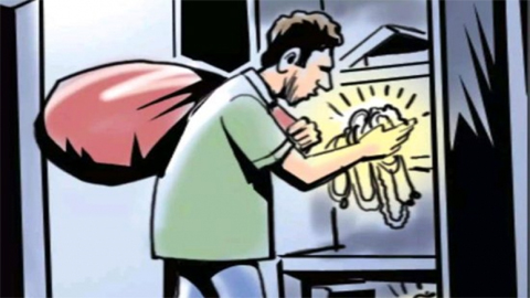 तख़तपुर नगर पालिका में पदस्थ सीएमओ शीतल चंद्रवंशी के मकान से 18 लाख रुपये की चोरी