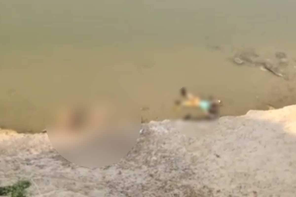 गाजीपुर के गंगा घाट पर भी पानी में तैरती मिली कई लाशें