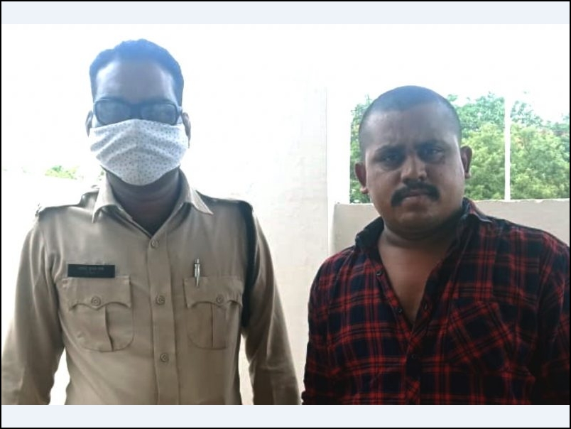 सरपंच पति को ब्लैकमेल करने वाला इंटक कांग्रेस का कथित पदाधिकारी गिरफ्तार