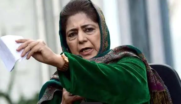 मोदी संग बैठक पर भी नहीं बदला महबूबा का इरादा, पाकिस्तान का राग अलाप बोलीं- हम आर्टिकल 370 बहाल करके रहेंगे