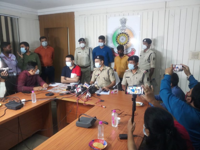 किश्त, चोरी और गिरफ्तारी: फोर व्हीलर की EMI भरने 8 लाख से ज्यादा की चोरी