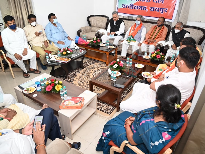 केंद्रीय योजनाओं में गड़बड़ी कर रही राज्य सरकार: कौशिक