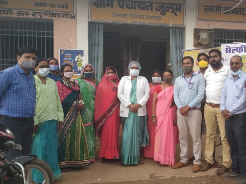 गांवों में वैक्सीन का डर, भ्रम दूर करने के लिए करनी पड़ रही मशक्कत