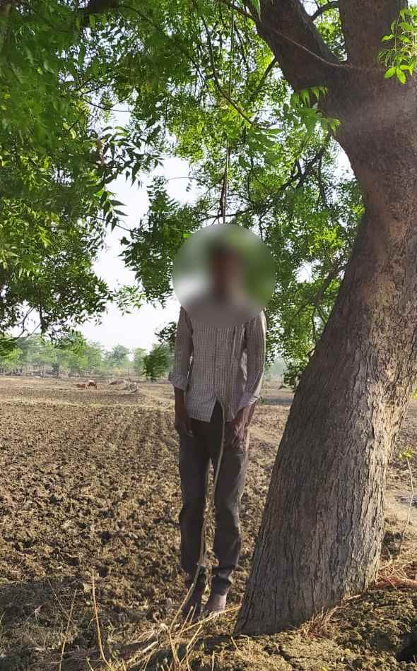 गृहमंत्री के रिश्तेदार ने पेड़ पर फांसी लगाकर की खुदकुशी, पेशे से किसान था मृतक
