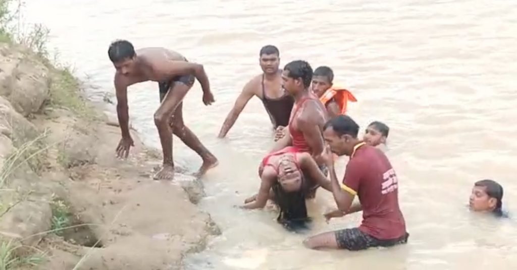 नदी में नहाने गई दो बच्चियों की डूबने से मौत...