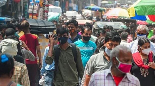 कोरोना के थर्ड वेव को मिला निमंत्रण, लोअर मीडिल क्लास पर होगा गंभीर अटैक, जानें कब आ रही है तीसरी लहर...
