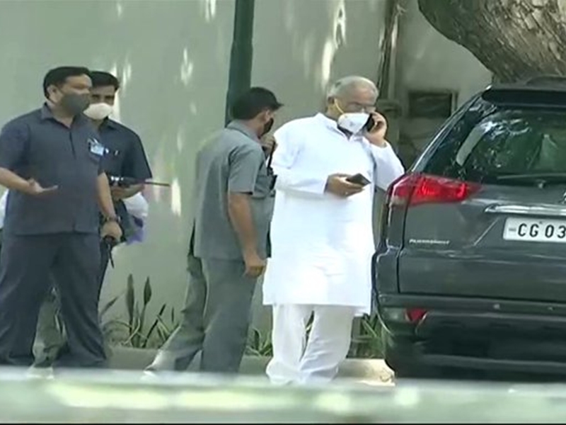 छत्तीसगढ़ के CM भूपेश बघेल रविवार को सोनिया गांधी से मिलने उनके आवास पहुंचे