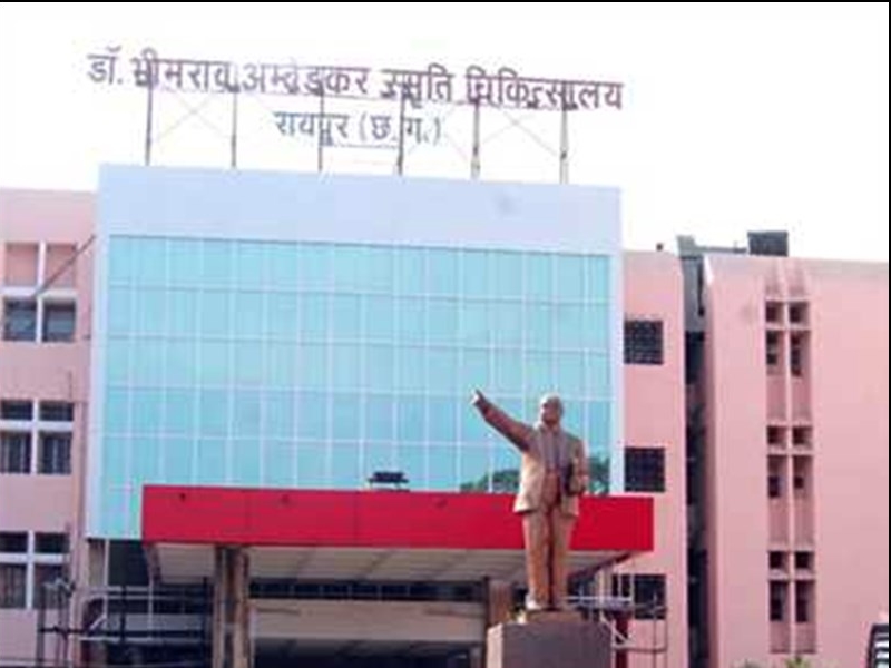 कैंसर रोगी बच्चों को इलाज के साथ परिवार को निश्शुल्क राशन 400 परिवार को मदद