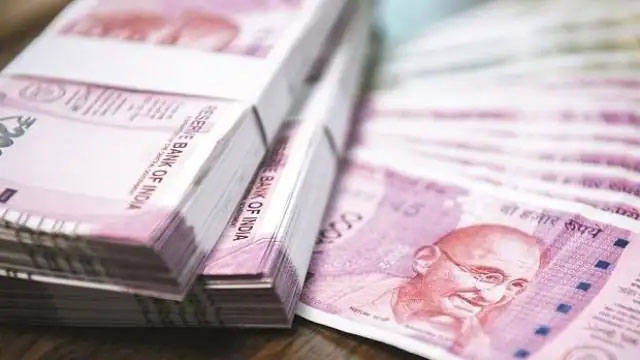 ठेले लगाने वाले करोड़पति निकले, कबाड़ी, चाट और फल बेचने वाले भी धनकुबेर