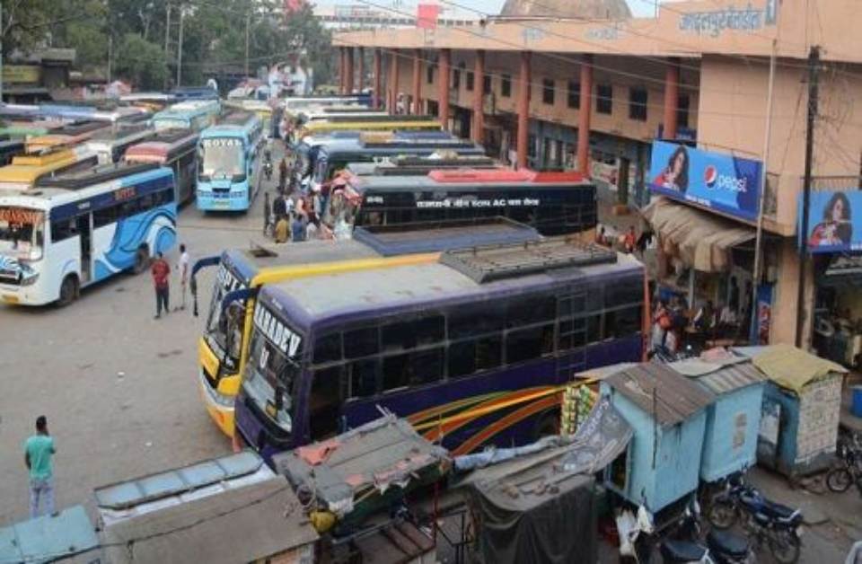 छत्तीसगढ़ में बस संचालकों की हड़ताल खत्म: 15 दिन से आंदोलन पर थे संचालक