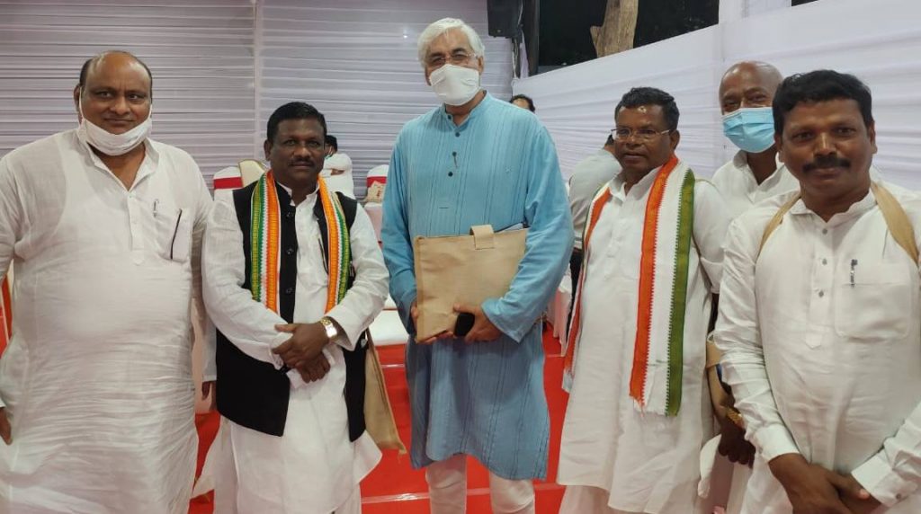 … जब मुख्यमंत्री निवास में आमने-सामने हुए मंत्री सिंहदेव और बृहस्पत सिंह, बाबा बोले- भावनाओं में आकर उन्होंने ऐसा कहा होगा