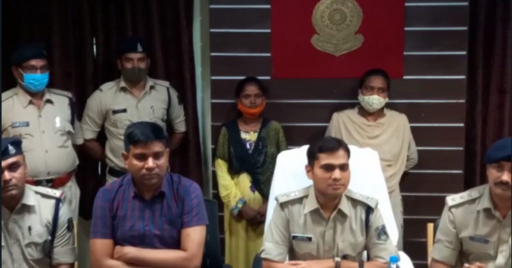 छत्तीसगढ़ : शराबी पति की पिटाई से त्रस्त महिला ने बेटे के साथ हत्या कर लाश लगाई ठिकाने, दो साल बाद ऐसे हुआ खुलासा…