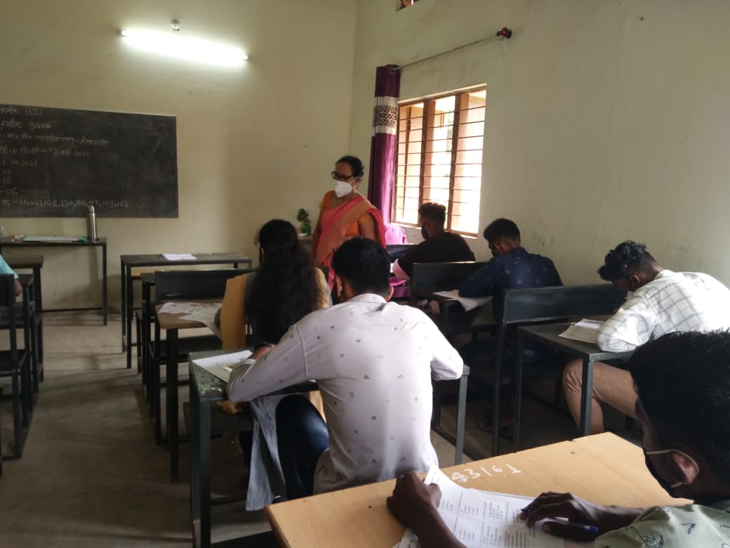 जिला मुख्यालय में पी.ए.टी/पी.वी.पी.टी 2021 की प्रवेश परीक्षा हुई सम्पन्न
