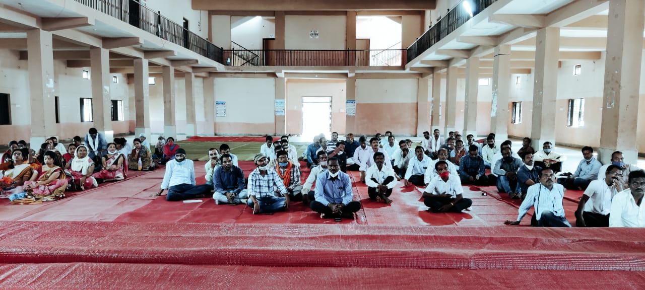 जिला मुख्यालय में टीचर्स एसोसिएशन ने गांधी जयंती पर सत्याग्रह आंदोलन व चलाया स्वच्छता अभियान कार्यक्रम