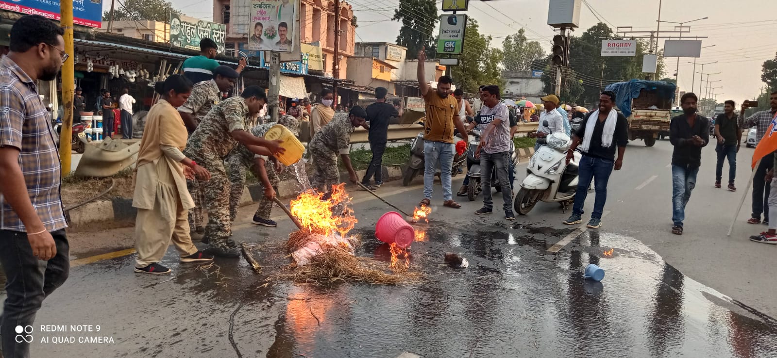 भाजयुमो ने निकाली प्रदेश सरकार की शव यात्रा