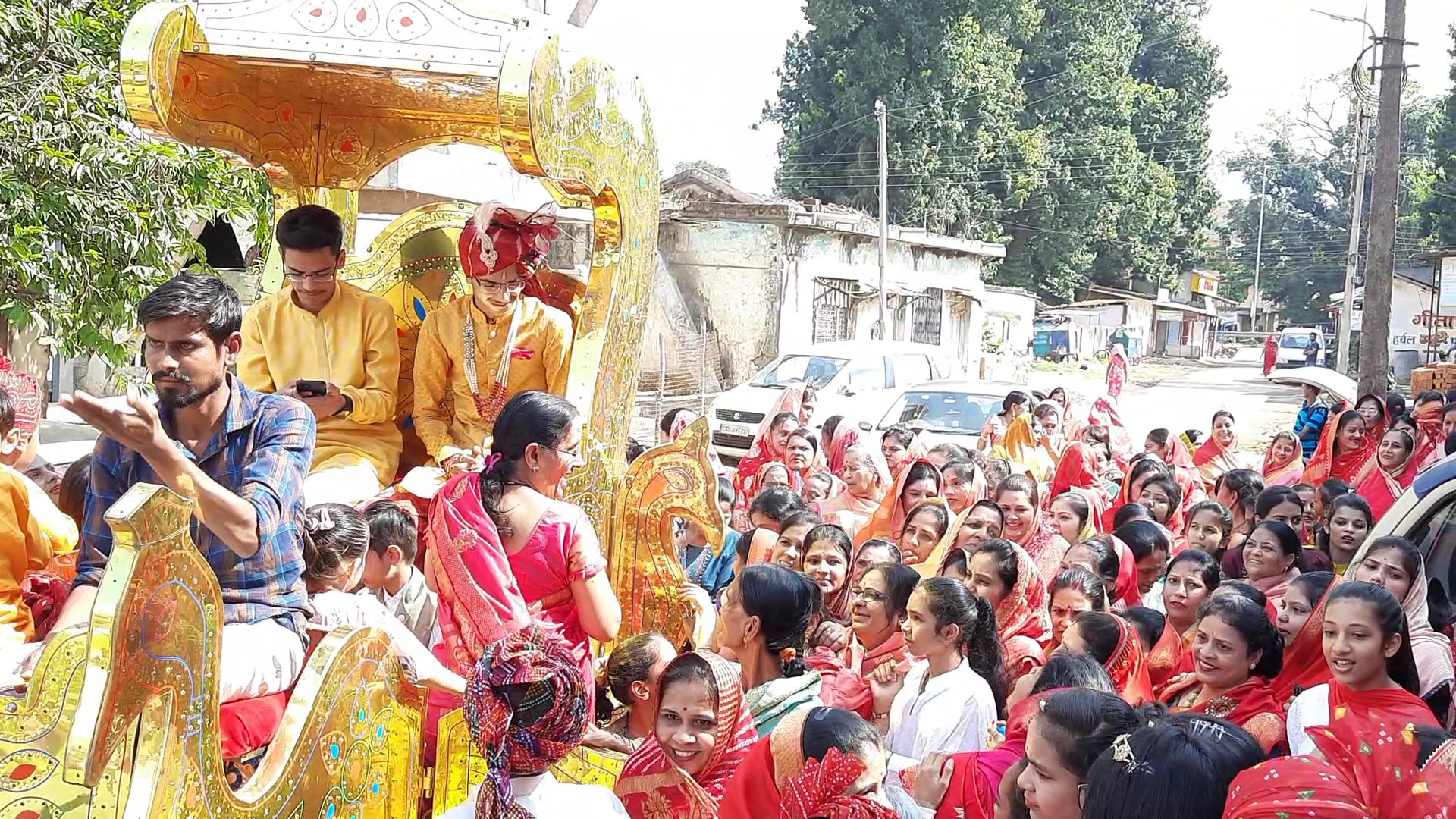 गोलछा परिवार के भाई बहन सांसारिक मोह त्याग कर वैराग्य जीवन में लेंगे प्रवेश