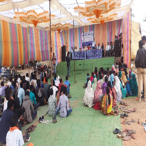 नक्सलियों के द्वारा नेताओं की हत्या पर परिवार को डिप्टी कलेक्टर व अन्य की हत्या पर परिवार के लोगों को चपरसी ये कैसा भेदभाव सरकार का- विजय प्रकाश गुप्ता