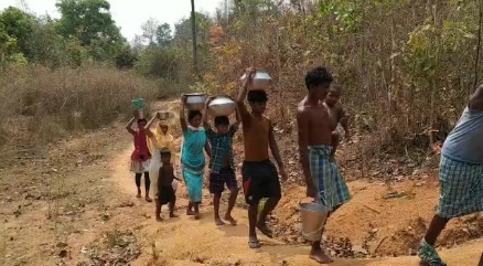 विधायक चंदन कश्यप के क्षेत्र में पानी के लिए परेशान ग्रामीण, प्यास बुझाने वाली बरसाती नदी-नाले भी सूखने लगे
