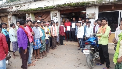 अमरावती वन परिक्षेत्र में रेंजर नहीं कर रहा मजदूरी भुगतान, मजदूर पहुंचे कलेक्टर जनदर्शन में