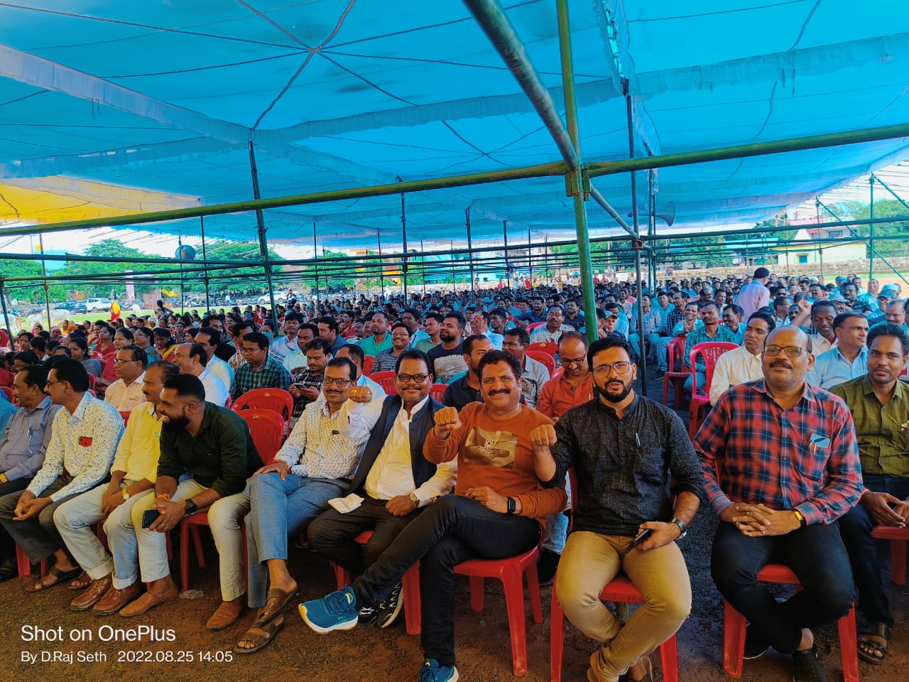 छत्तीसगढ़ अधिकारी कर्मचारी फेडरेशन के बैनर तले आंदोलन का चौथा दिन